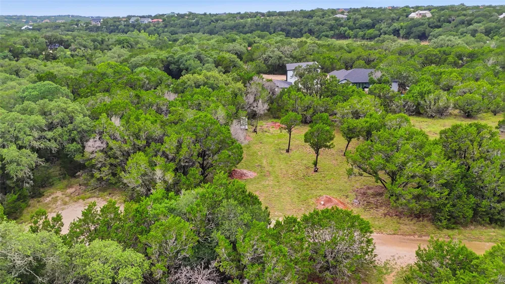 30 Meadow Oak Court Wimberley, TX 78676