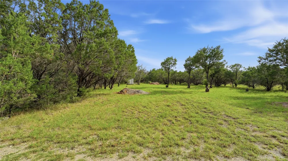 30 Meadow Oak Court Wimberley, TX 78676