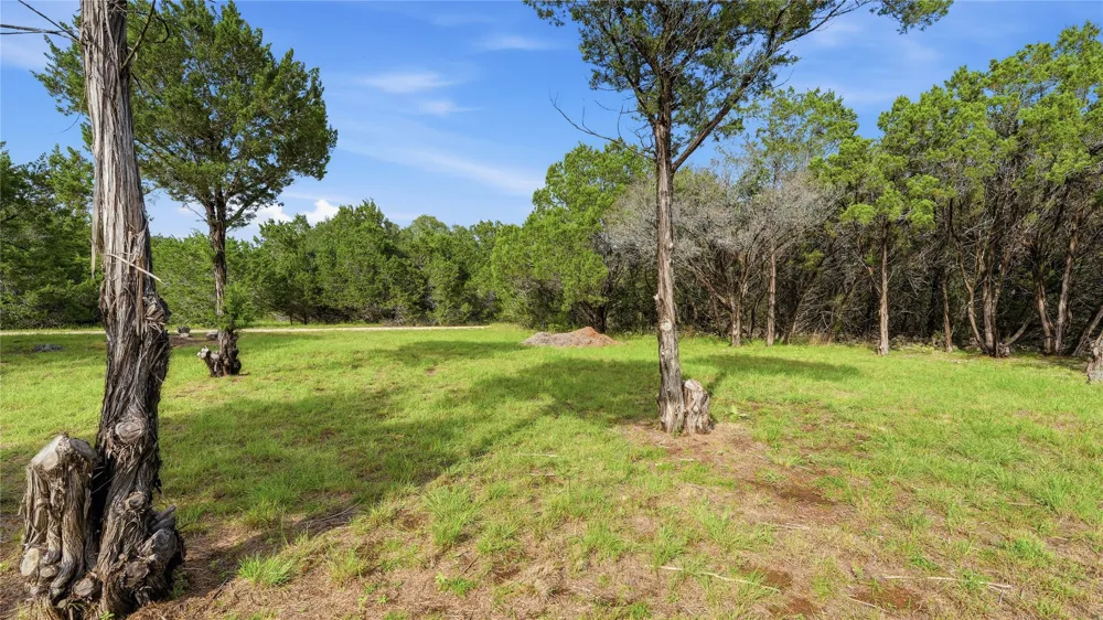30 Meadow Oak Court Wimberley, TX 78676