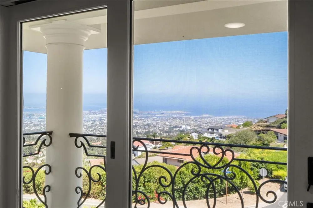 29603 Highpoint Road Rancho Palos Verdes, CA 90275