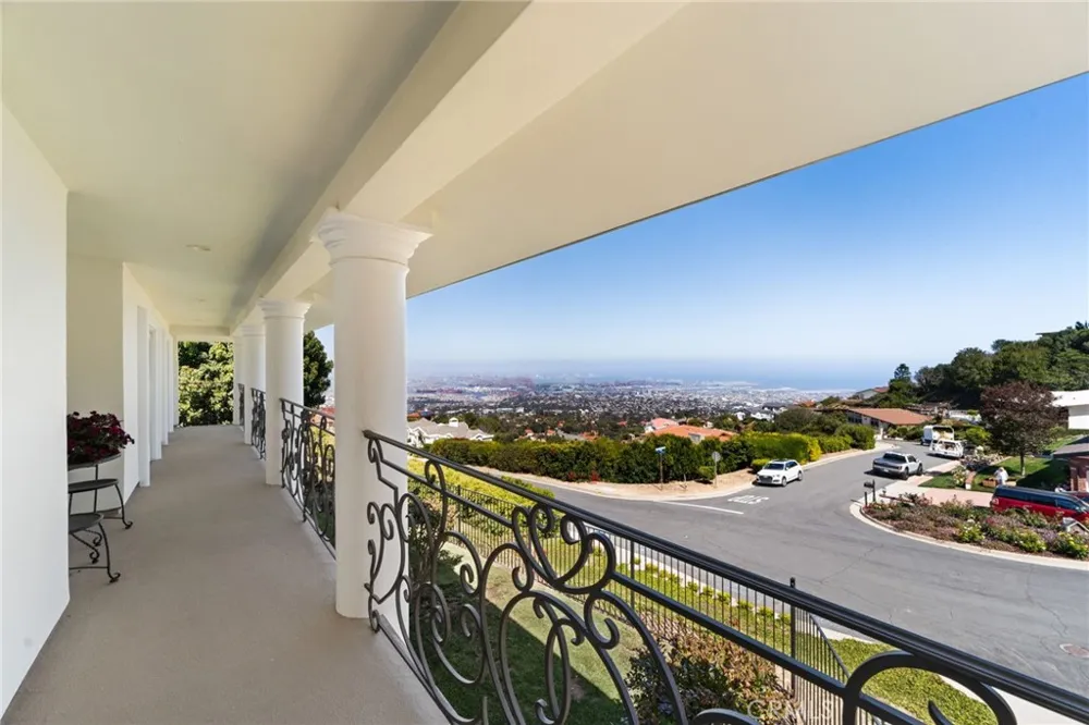 29603 Highpoint Road Rancho Palos Verdes, CA 90275