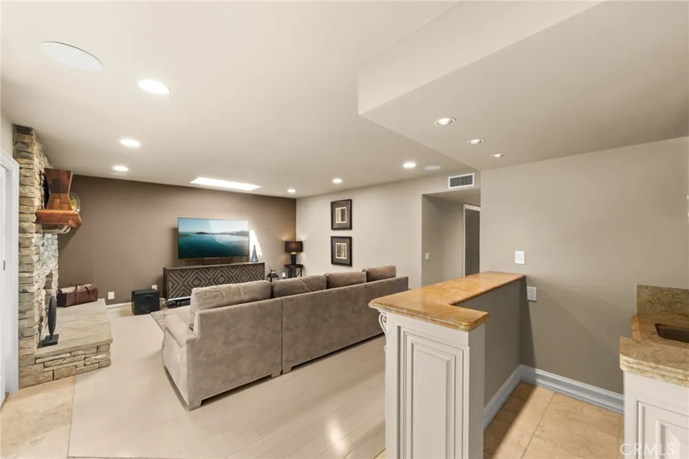 29603 Highpoint Road Rancho Palos Verdes, CA 90275