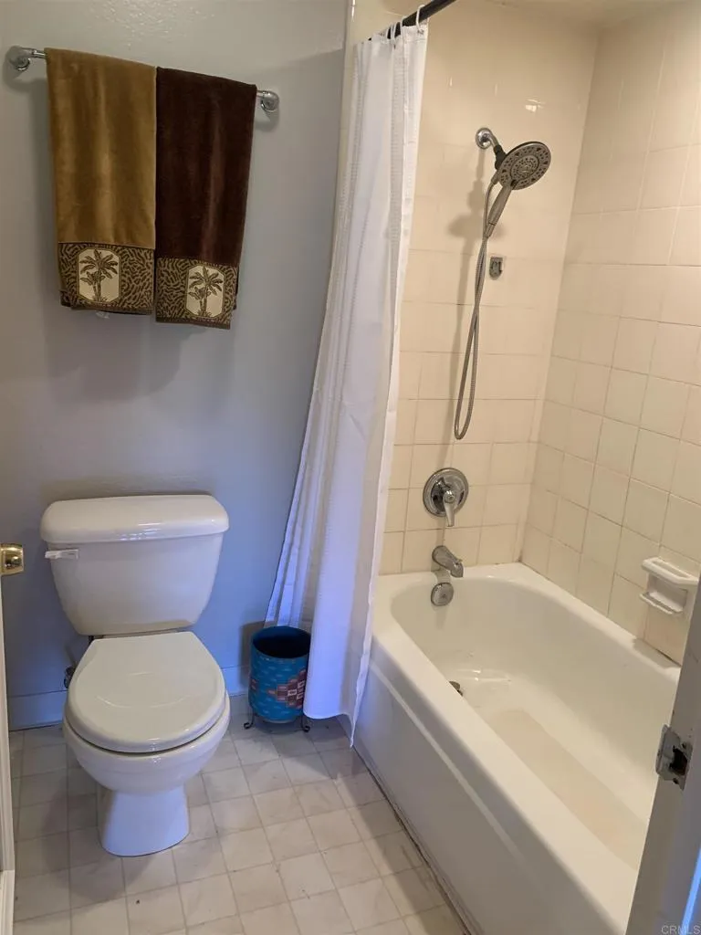 2508 Navarra Drive #424 Carlsbad, CA 92009