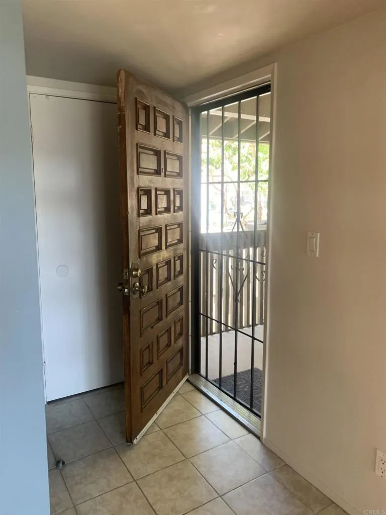 2508 Navarra Drive #424 Carlsbad, CA 92009