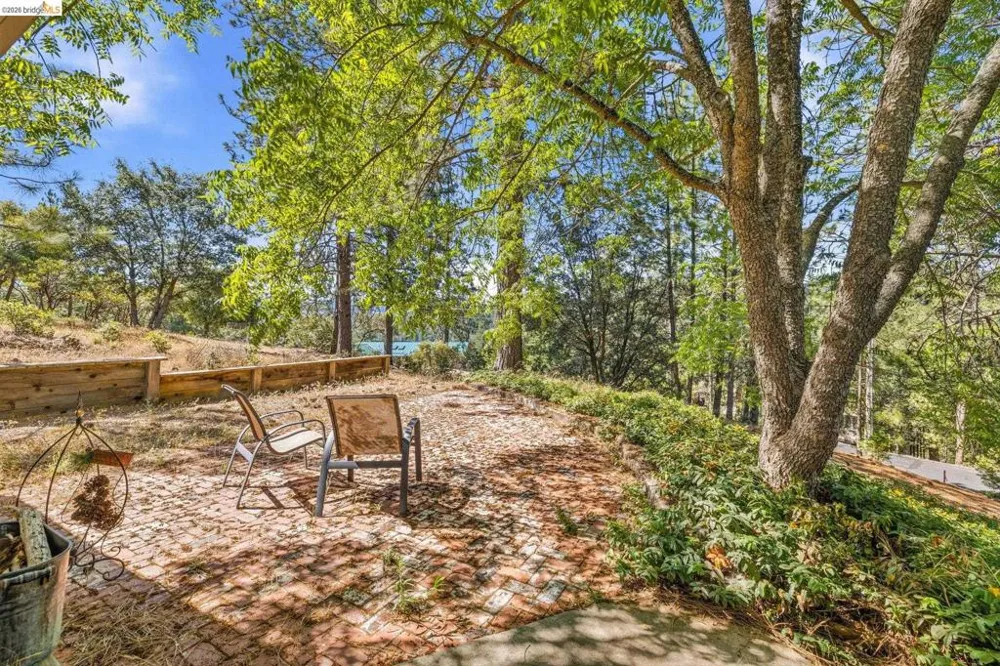 12033 Hillhurst Cir Groveland, CA 95321