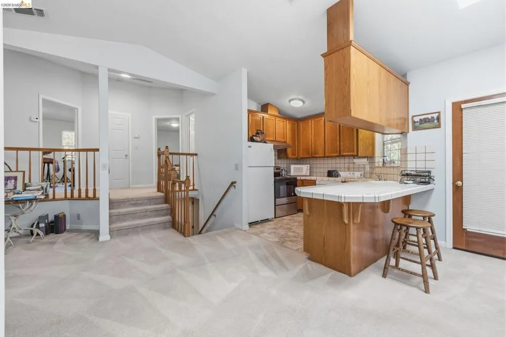 12033 Hillhurst Cir Groveland, CA 95321