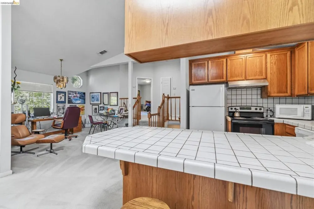 12033 Hillhurst Cir Groveland, CA 95321