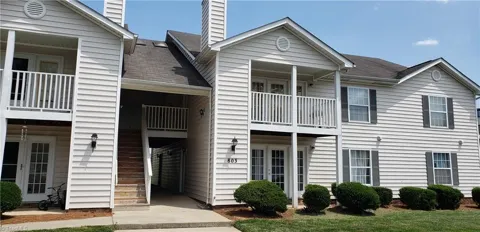803-E Moultrie Court #E
