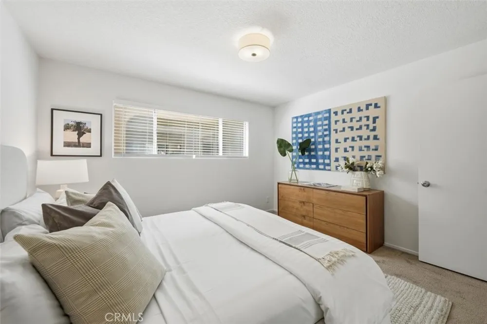 222 7th Street #202 Santa Monica, CA 90402
