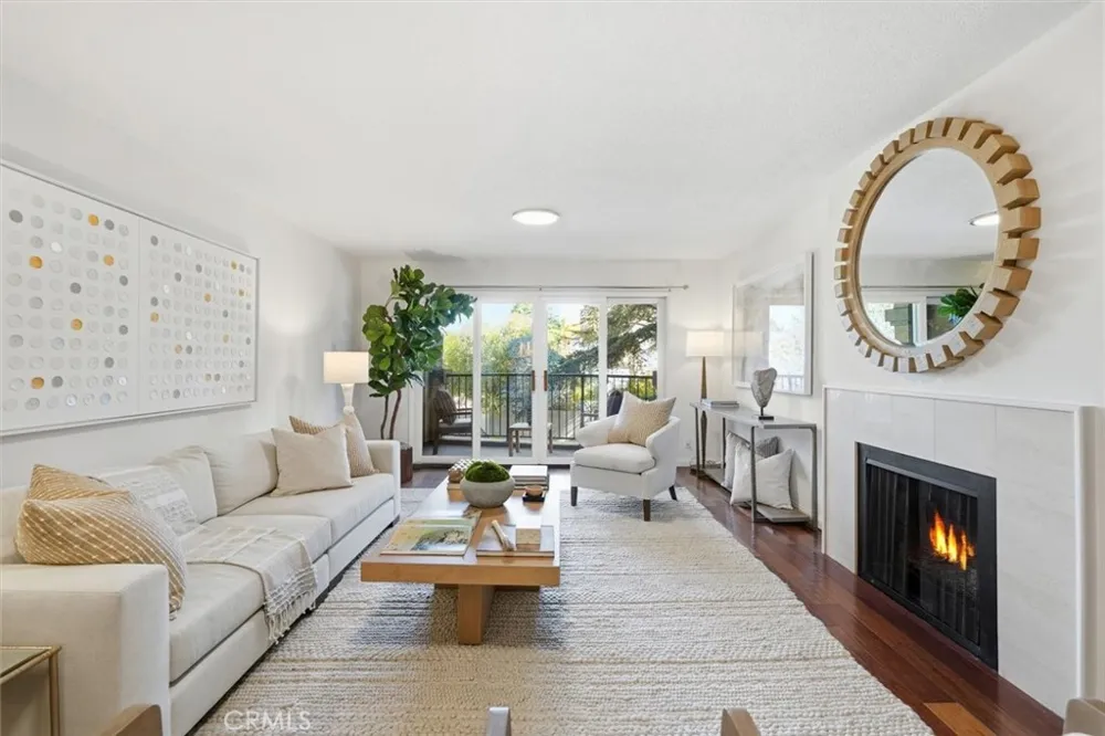 222 7th Street #202 Santa Monica, CA 90402