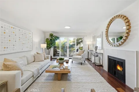 222 7th Street #202