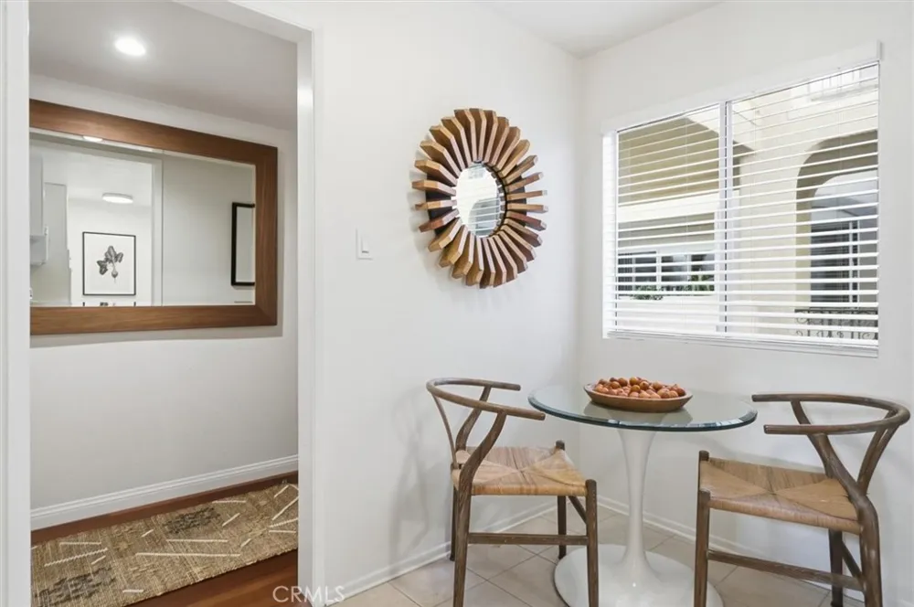 222 7th Street #202 Santa Monica, CA 90402