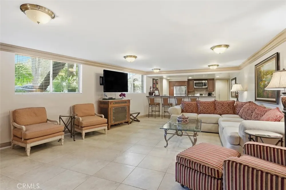 222 7th Street #202 Santa Monica, CA 90402