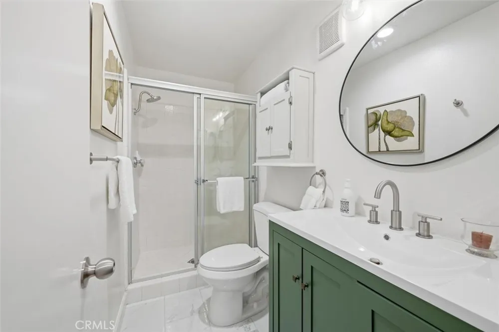 222 7th Street #202 Santa Monica, CA 90402