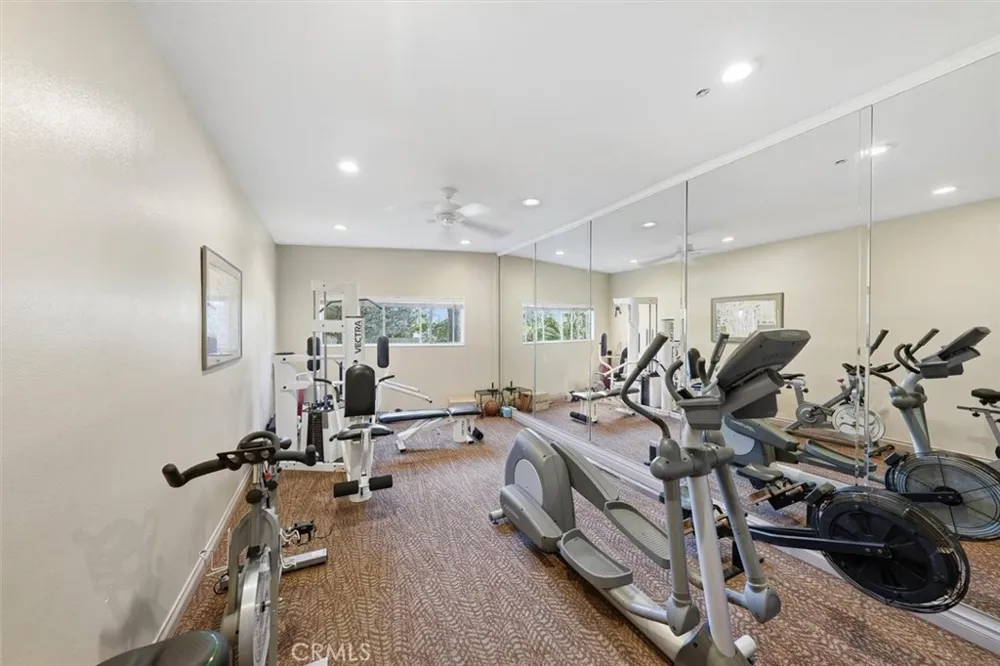 222 7th Street #202 Santa Monica, CA 90402