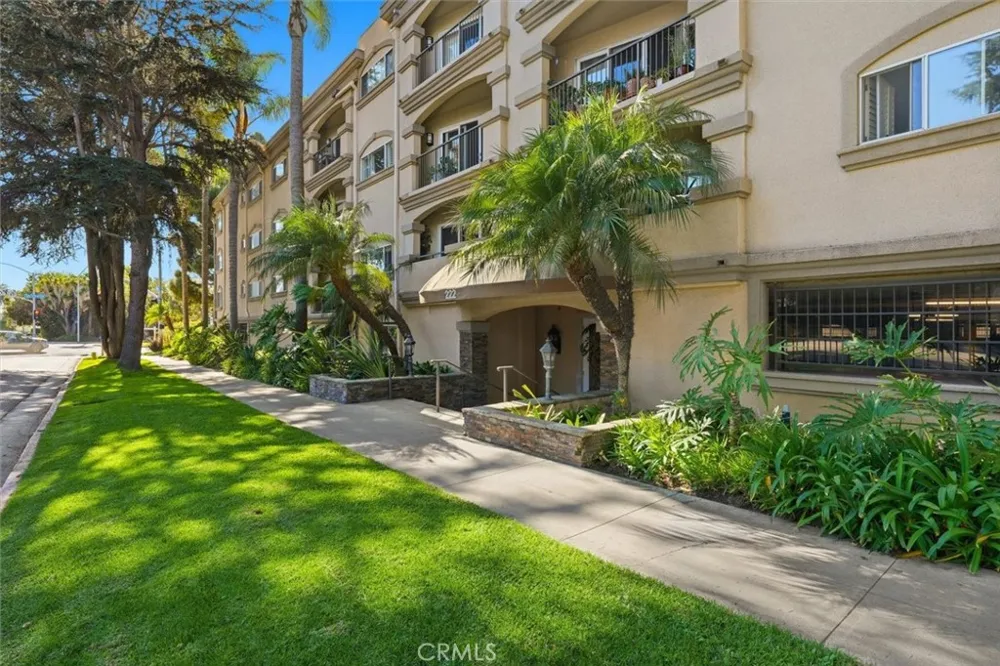 222 7th Street #202 Santa Monica, CA 90402