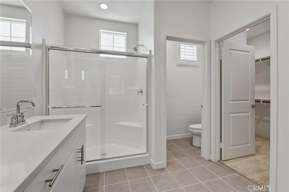 15982 Parkhouse #2 Fontana, CA 92336