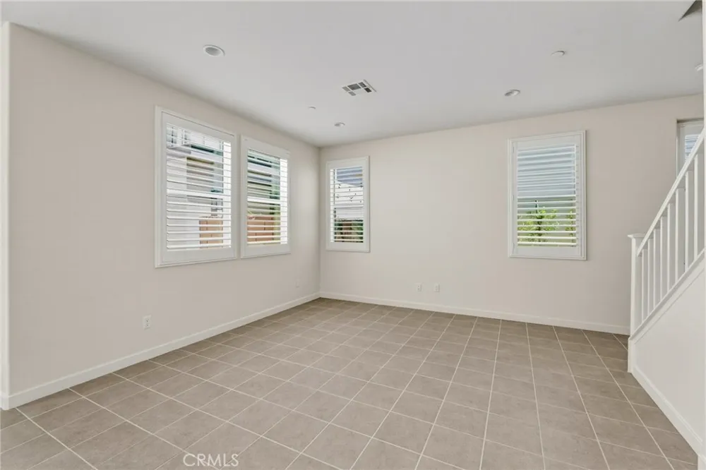 15982 Parkhouse #2 Fontana, CA 92336