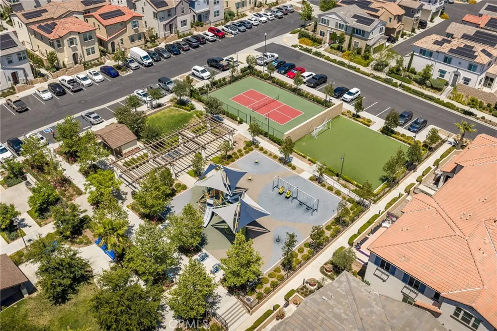 15982 Parkhouse #2 Fontana, CA 92336