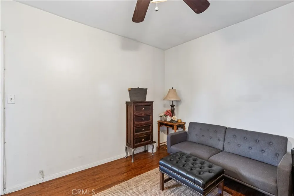 626 S Inglewood Avenue Inglewood, CA 90301