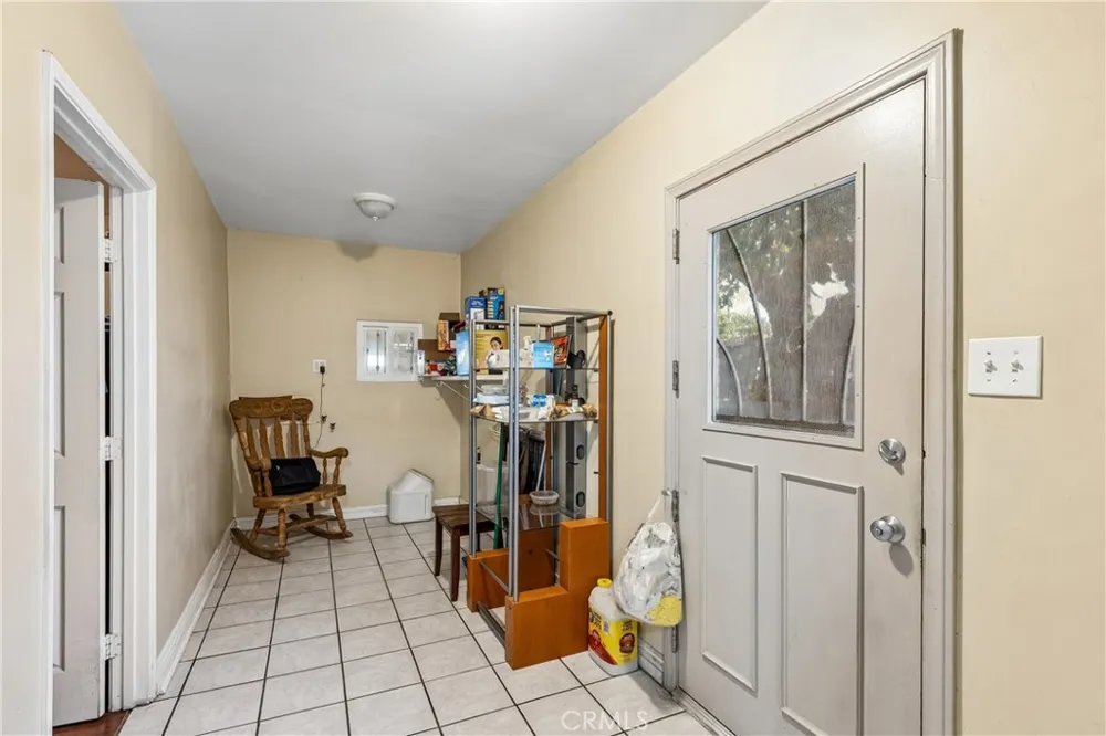 626 S Inglewood Avenue Inglewood, CA 90301