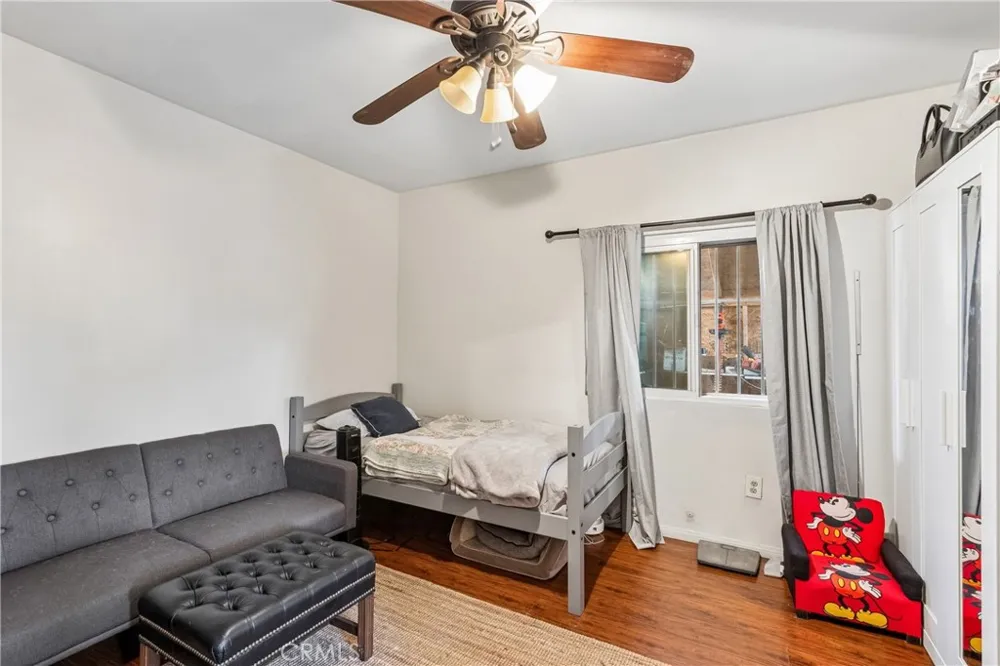 626 S Inglewood Avenue Inglewood, CA 90301