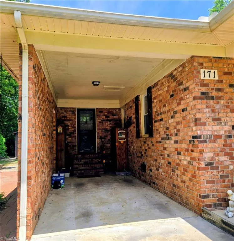 171 Idlewild Drive Randleman, NC 27317