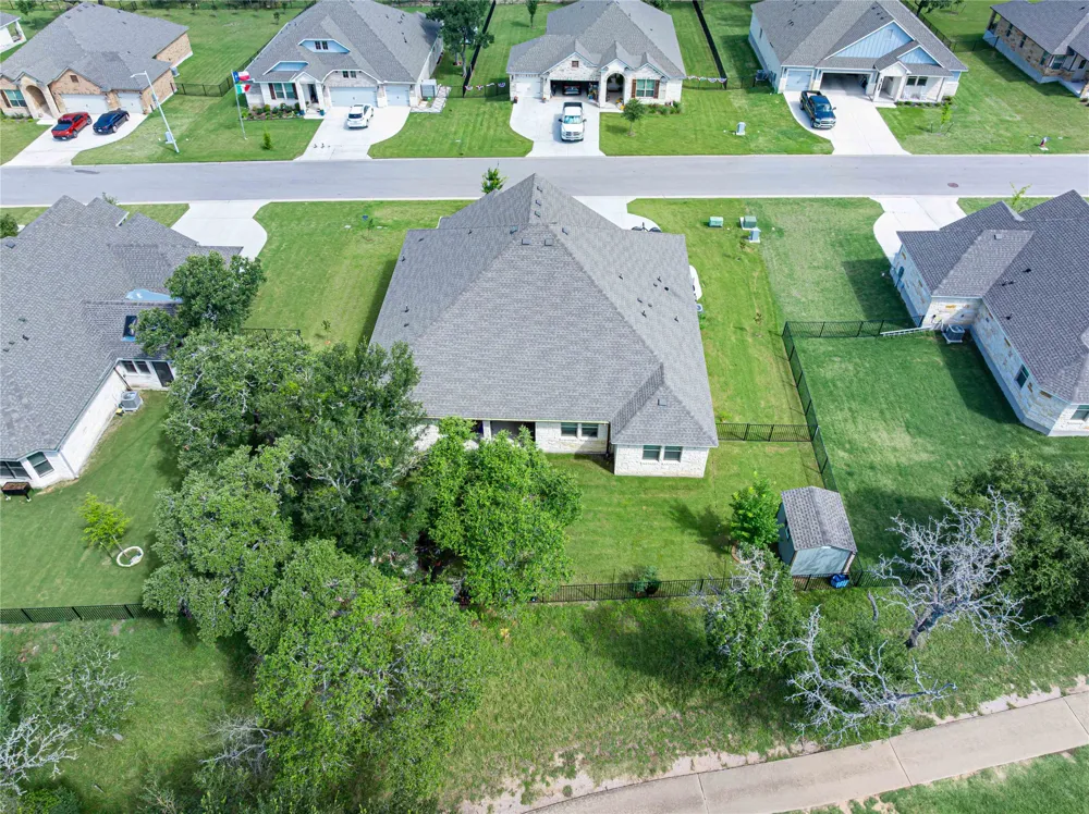 176 Tom Kite Drive Burnet, TX 78611