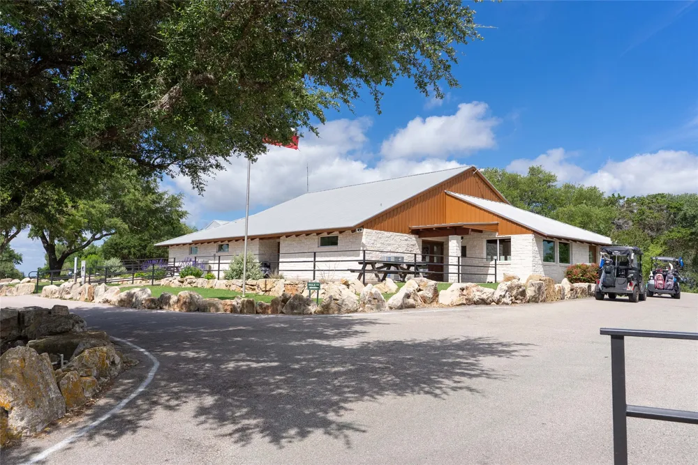 176 Tom Kite Drive Burnet, TX 78611