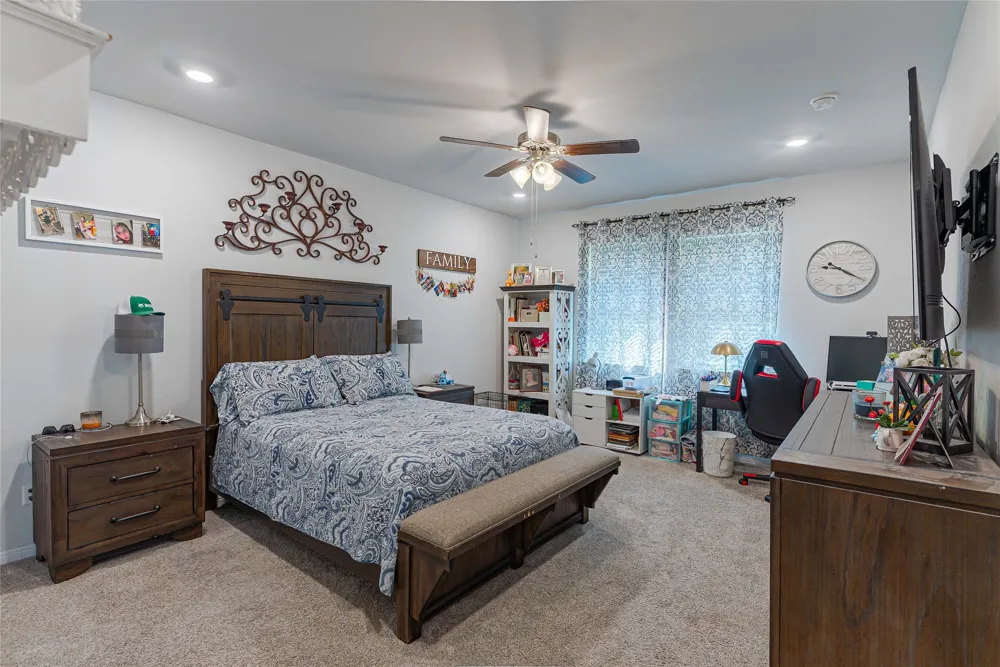 176 Tom Kite Drive Burnet, TX 78611