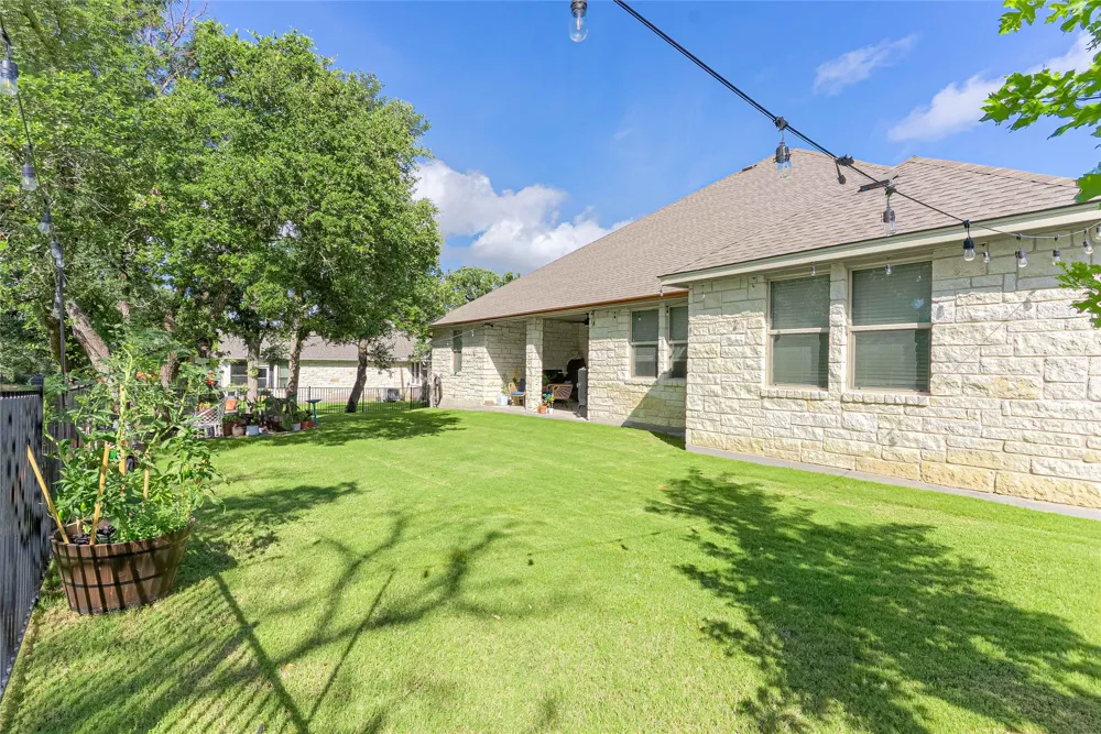 176 Tom Kite Drive Burnet, TX 78611