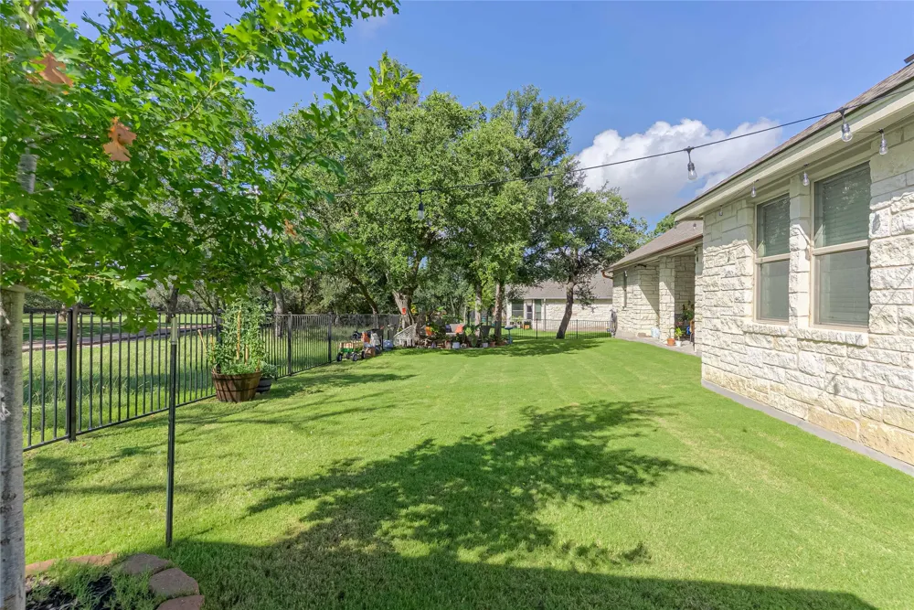 176 Tom Kite Drive Burnet, TX 78611