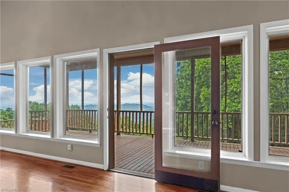 576 Lake Vista Drive Glade Valley, NC 28627
