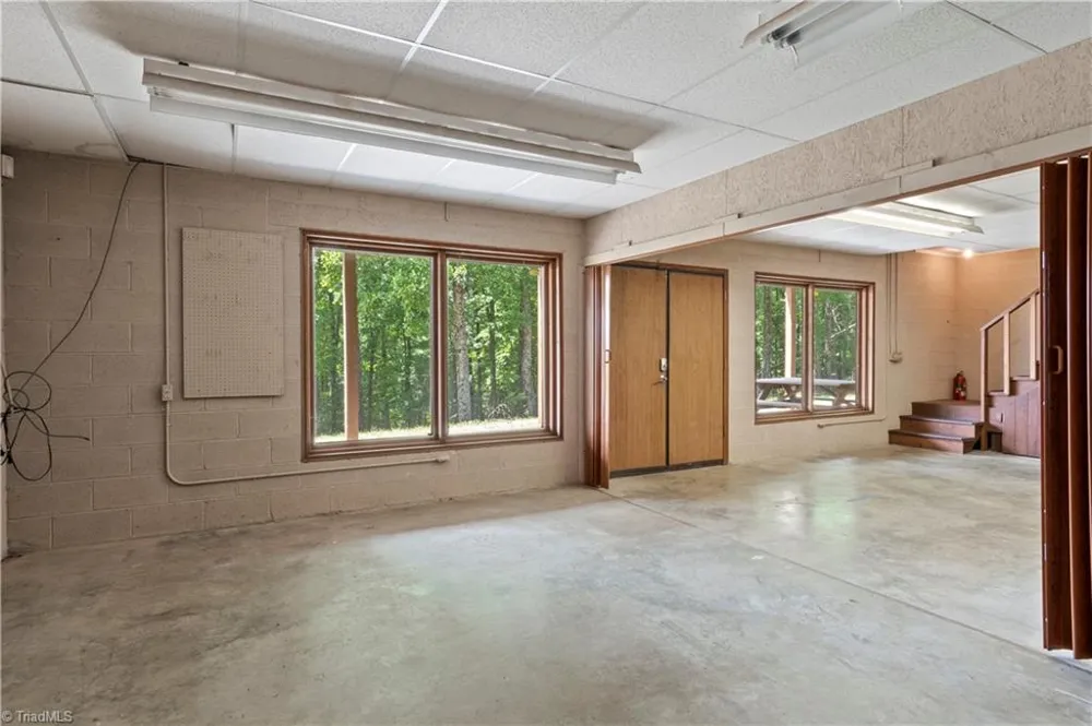 576 Lake Vista Drive Glade Valley, NC 28627