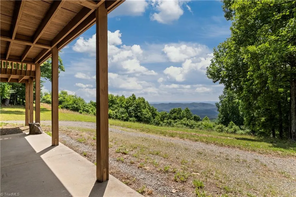 576 Lake Vista Drive Glade Valley, NC 28627
