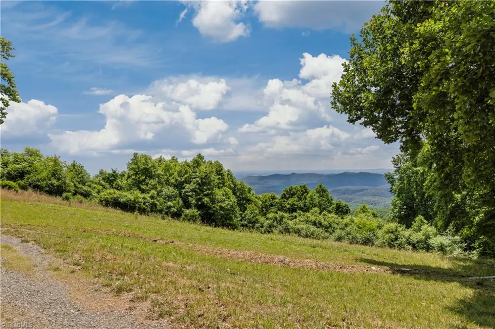 576 Lake Vista Drive Glade Valley, NC 28627