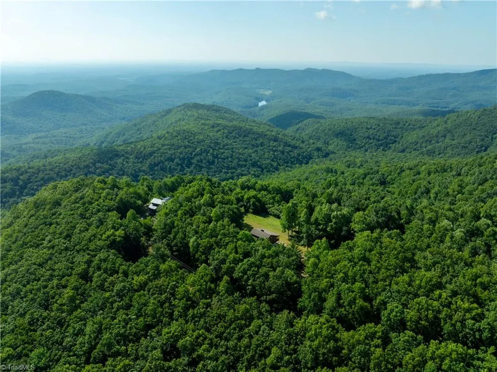 576 Lake Vista Drive Glade Valley, NC 28627