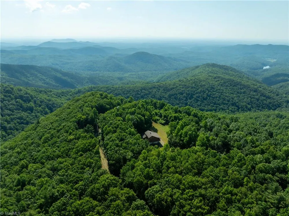 576 Lake Vista Drive Glade Valley, NC 28627