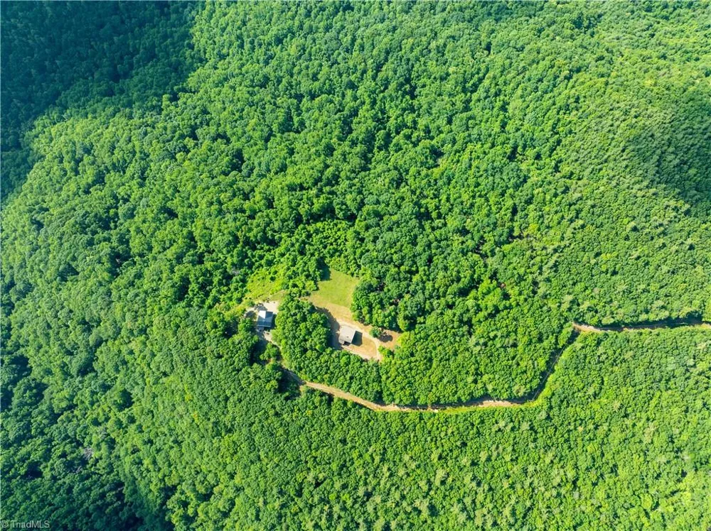 576 Lake Vista Drive Glade Valley, NC 28627