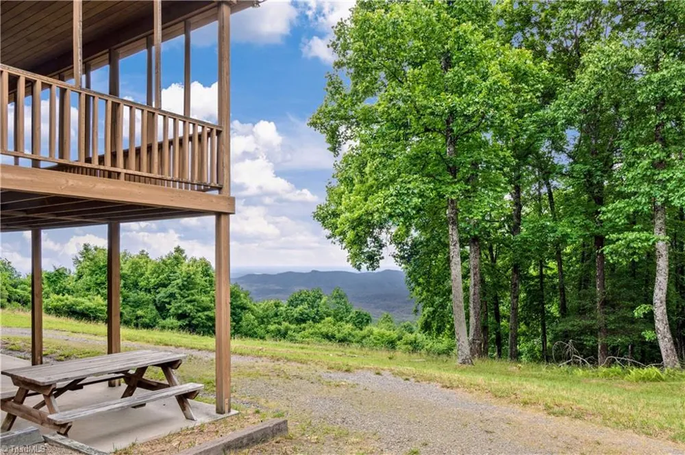 576 Lake Vista Drive Glade Valley, NC 28627