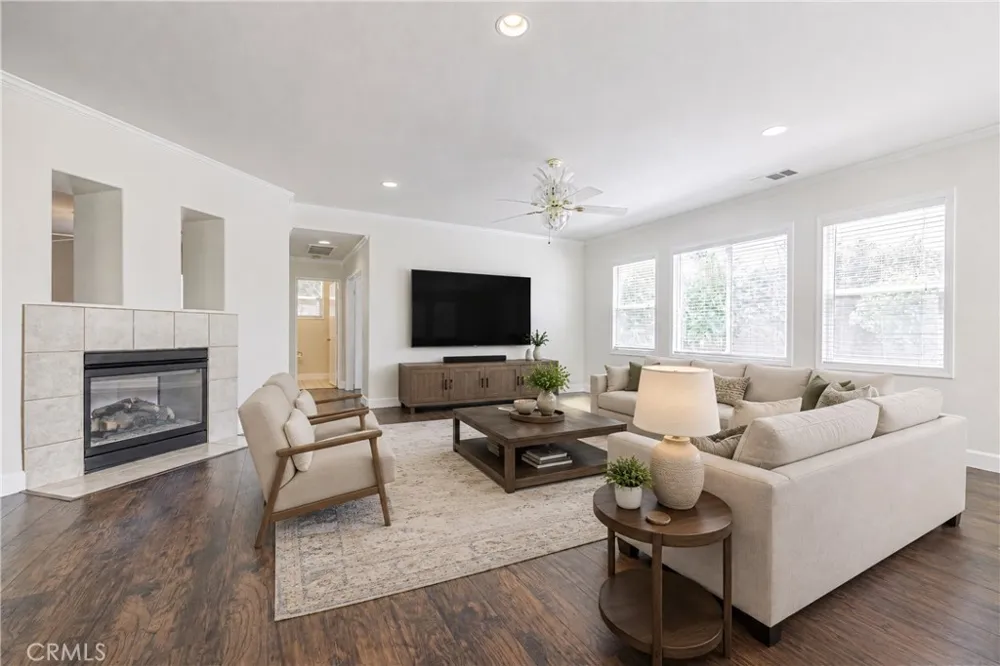 42327 42nd Street W Quartz Hill, CA 93536