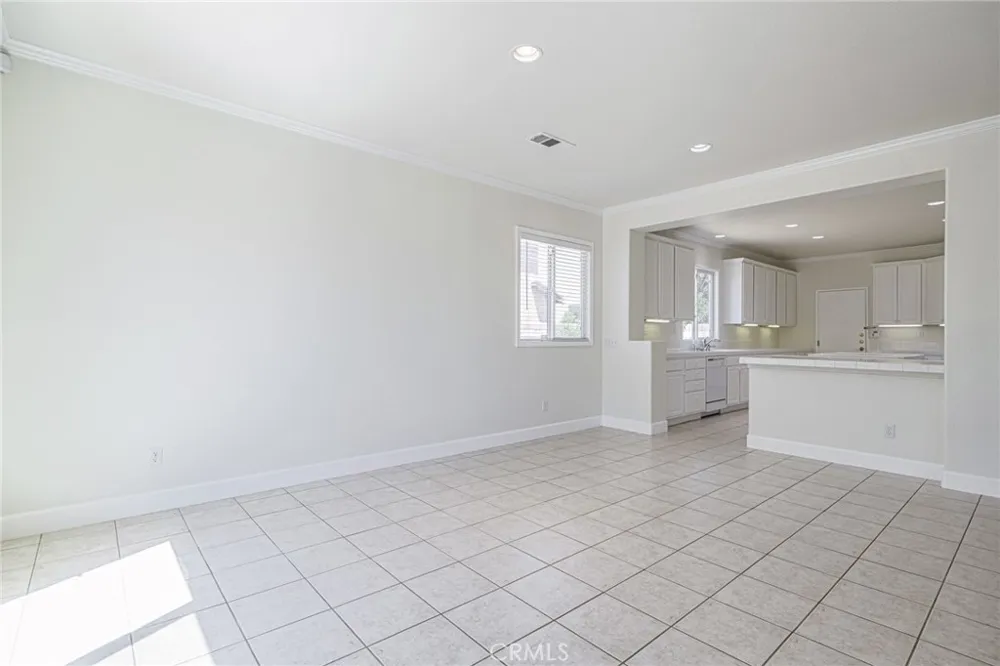 42327 42nd Street W Quartz Hill, CA 93536