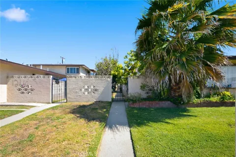 1234 W Rosewood Court #D