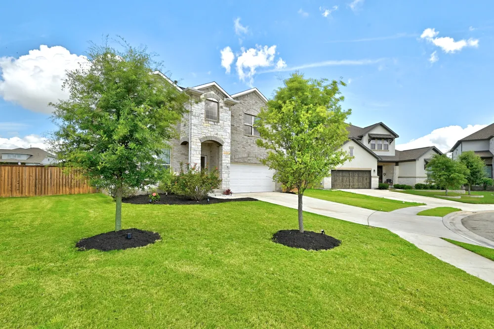 20324 Clare Island Bend Pflugerville, TX 78660