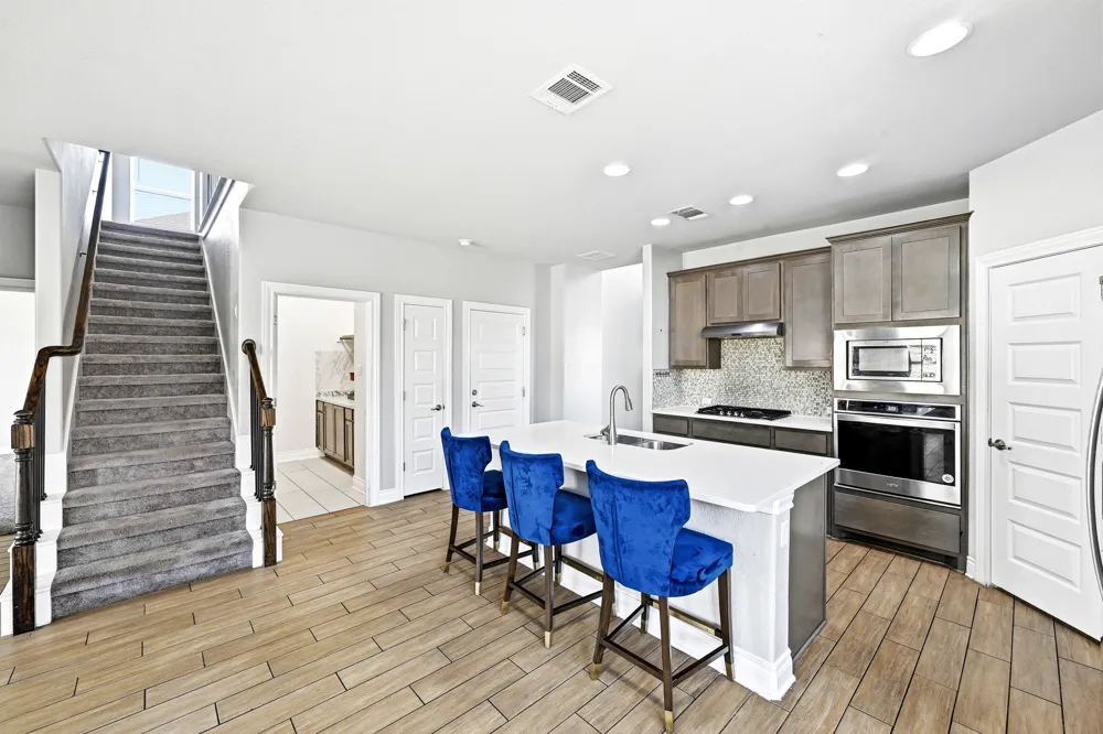 20324 Clare Island Bend Pflugerville, TX 78660
