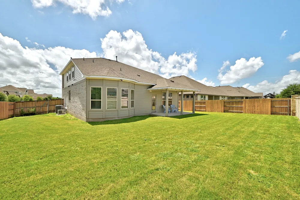 20324 Clare Island Bend Pflugerville, TX 78660