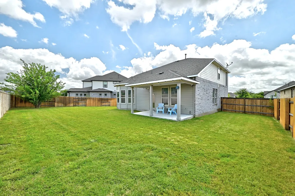 20324 Clare Island Bend Pflugerville, TX 78660