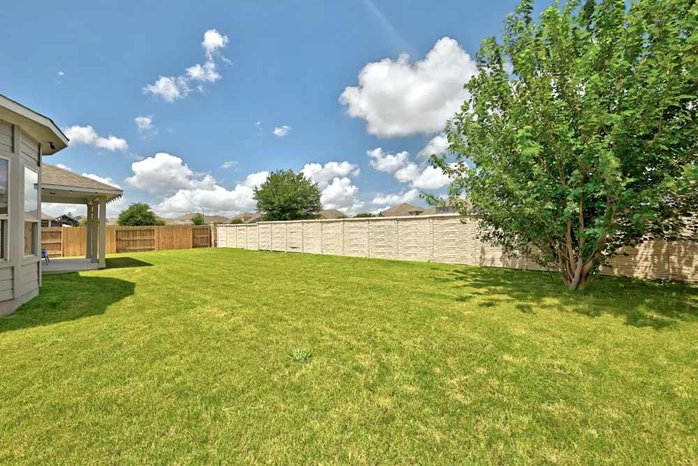20324 Clare Island Bend Pflugerville, TX 78660