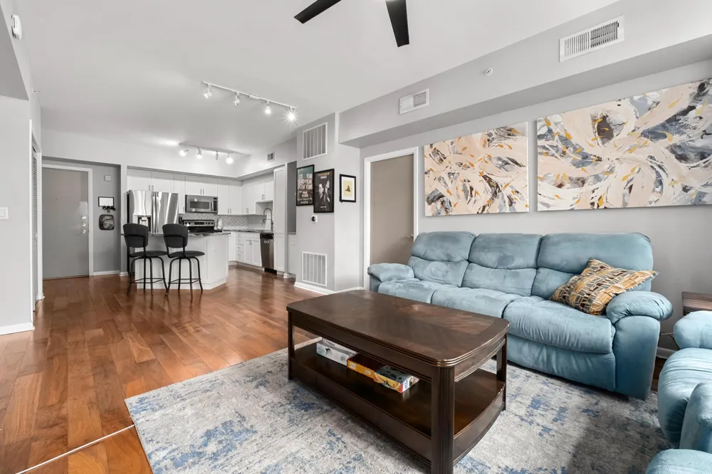 54 Rainey Street #609 Austin, TX 78701