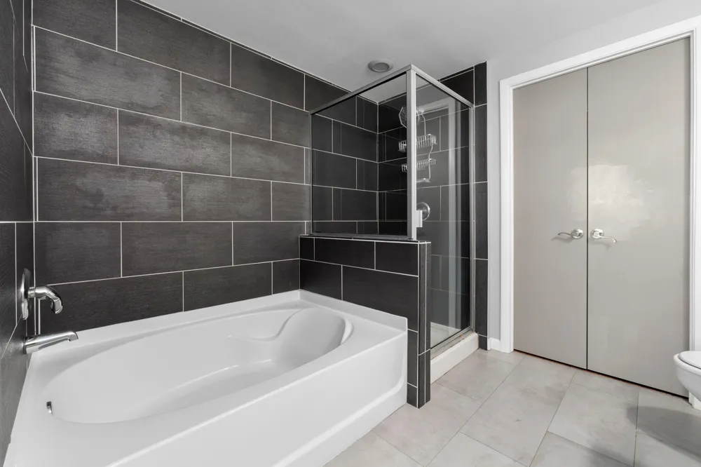 54 Rainey Street #609 Austin, TX 78701